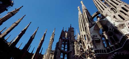 Barcelona Travel Guide